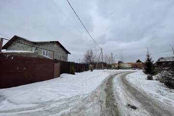 Отдельно стоящее здание, 300 м²