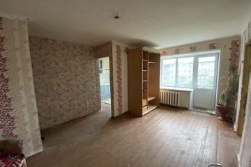 2-к квартира, 42 м², 4/4 эт.